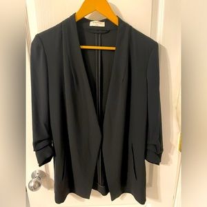 Aritzia Babaton Power blazer